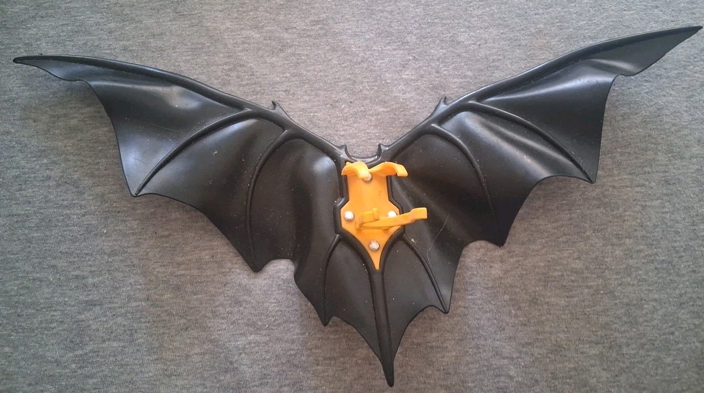 Batman Forever Deluxe Attack Wing Accessory & Batman Challengers Of The Night