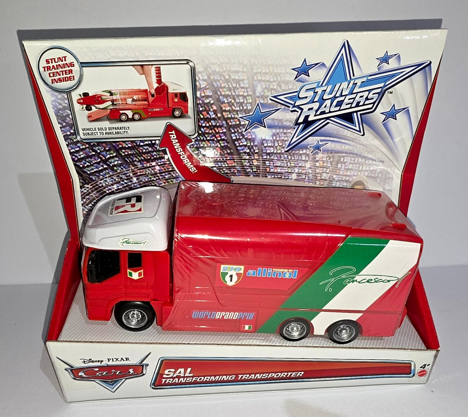 Disney Pixar Cars Sal Transforming Transporter (STUNT RACERS) NEW