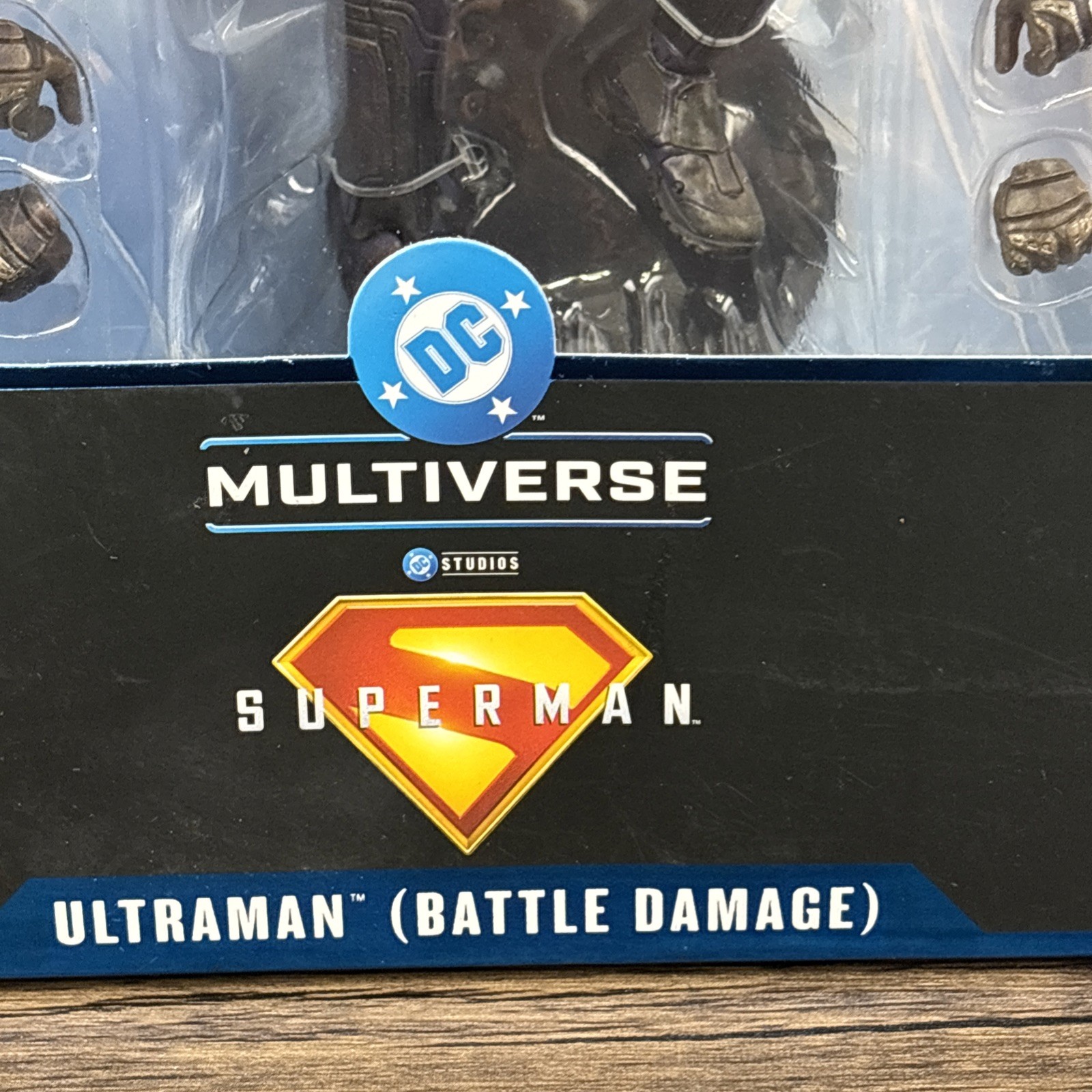 DC Multiverse Mcfarlane Toys Superman Ultraman Battle Damage Gold Figure in Box