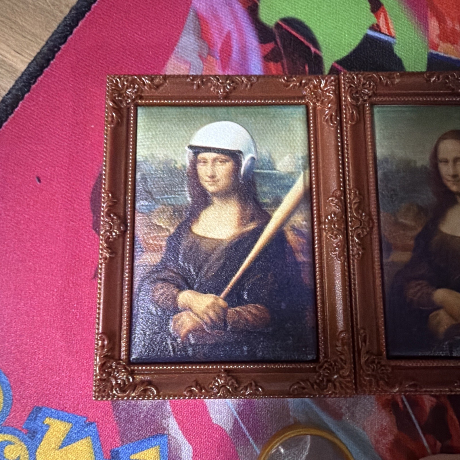 ZURU Mini Brands Create Masterpieces – Mona Lisa & Mona Lisa with Baseball Hat