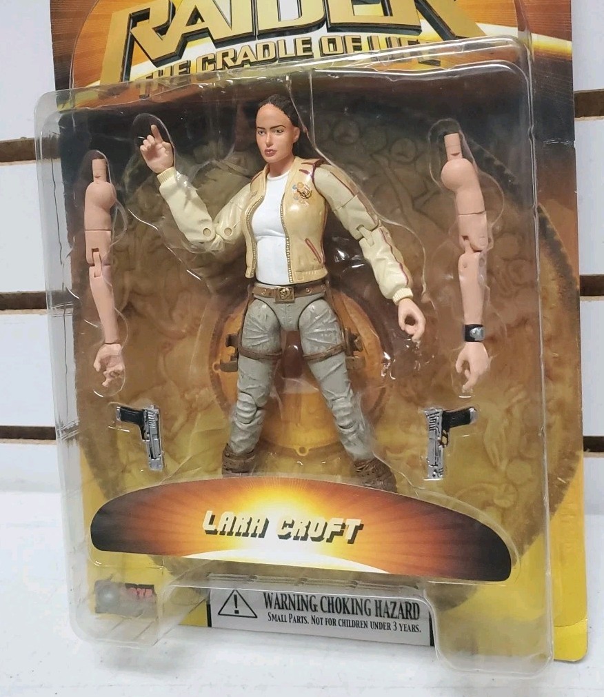2003 Tomb Raider: The Cradle of Life – Lara Croft Action Figure – Brand New