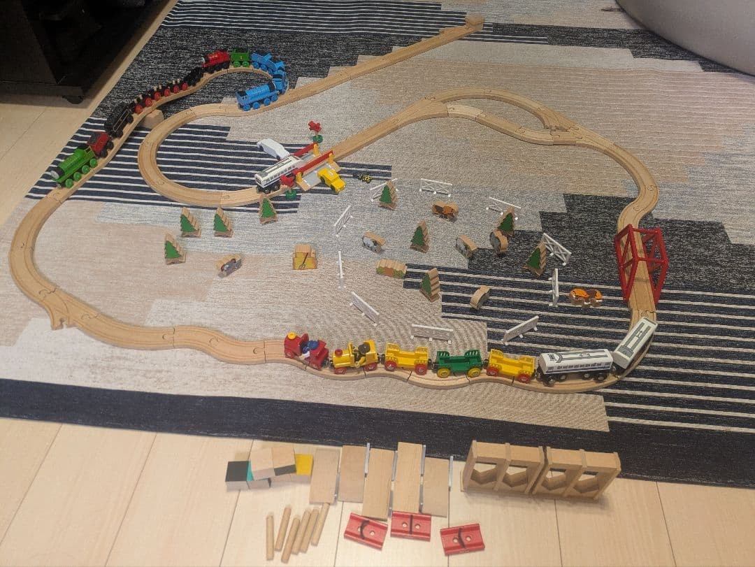 BRIO Thomas Train Set Complete Wooden Toy Rail System Includes all pieces