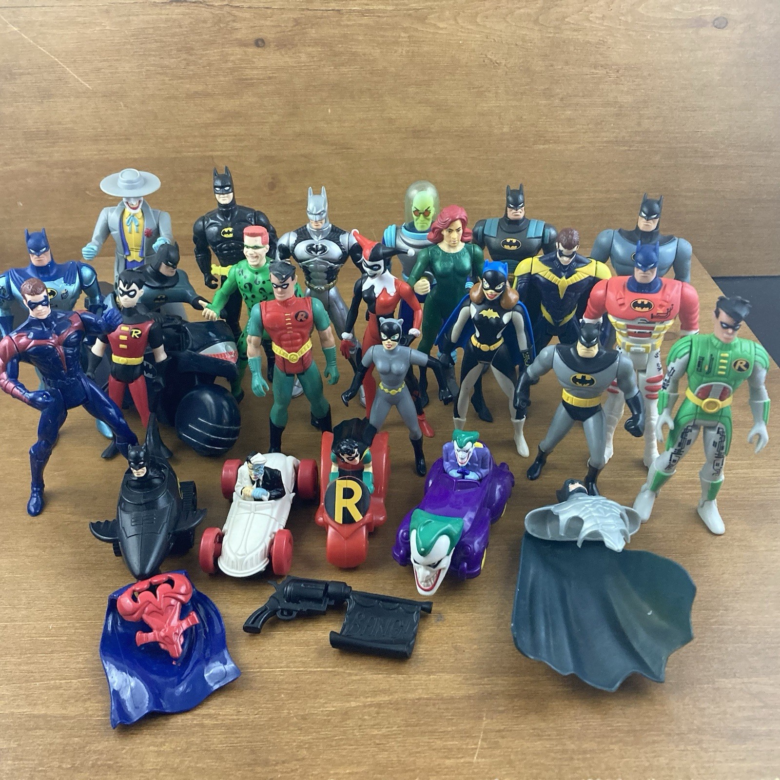 1990&rsquo;s Batman Action Figure Lot Harley Quinn Poison Ivy Robin Joker Mr. Freeze