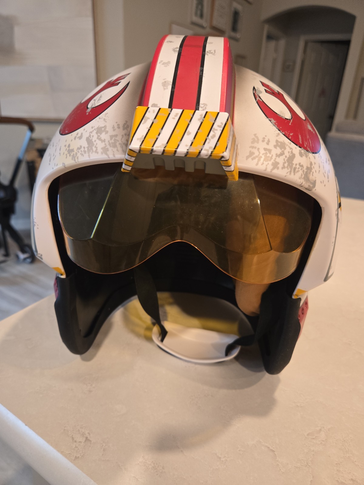 Star Wars Galaxy&rsquo;s Edge Black Series Luke Skywalker X-Wing Electronic Helmet