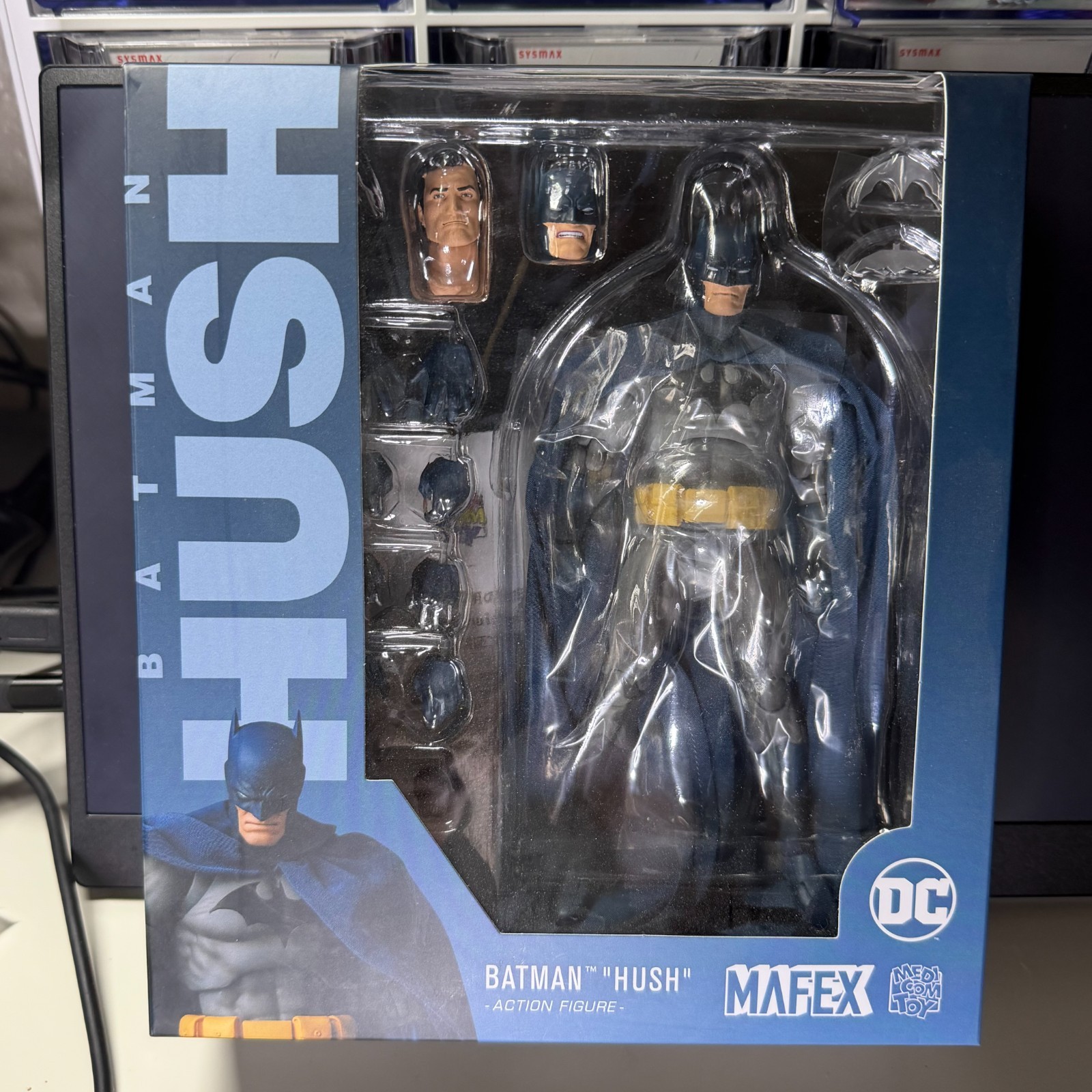 MEDICOM MAFEX No.105 Batman Hush (Blue Ver) NEW IN BOX
