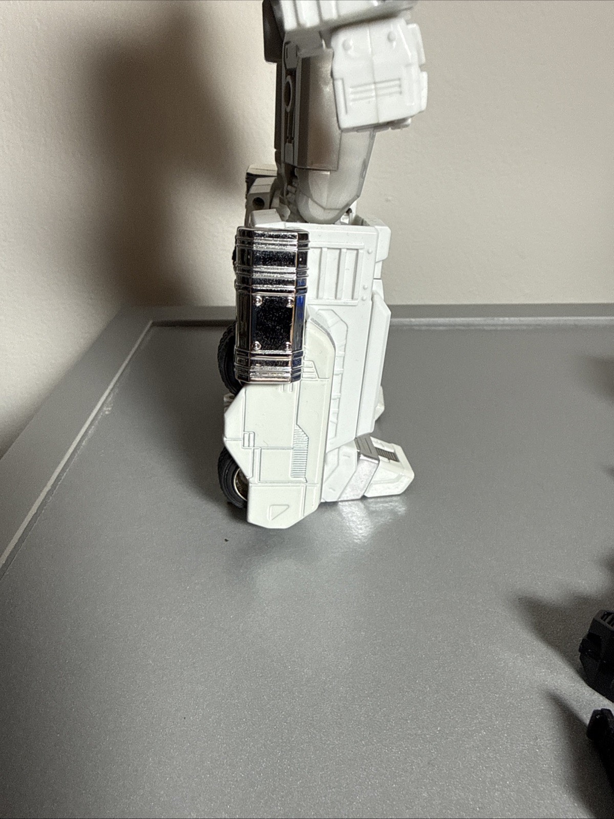 Transformers Masterpiece KO Ultra Magnus