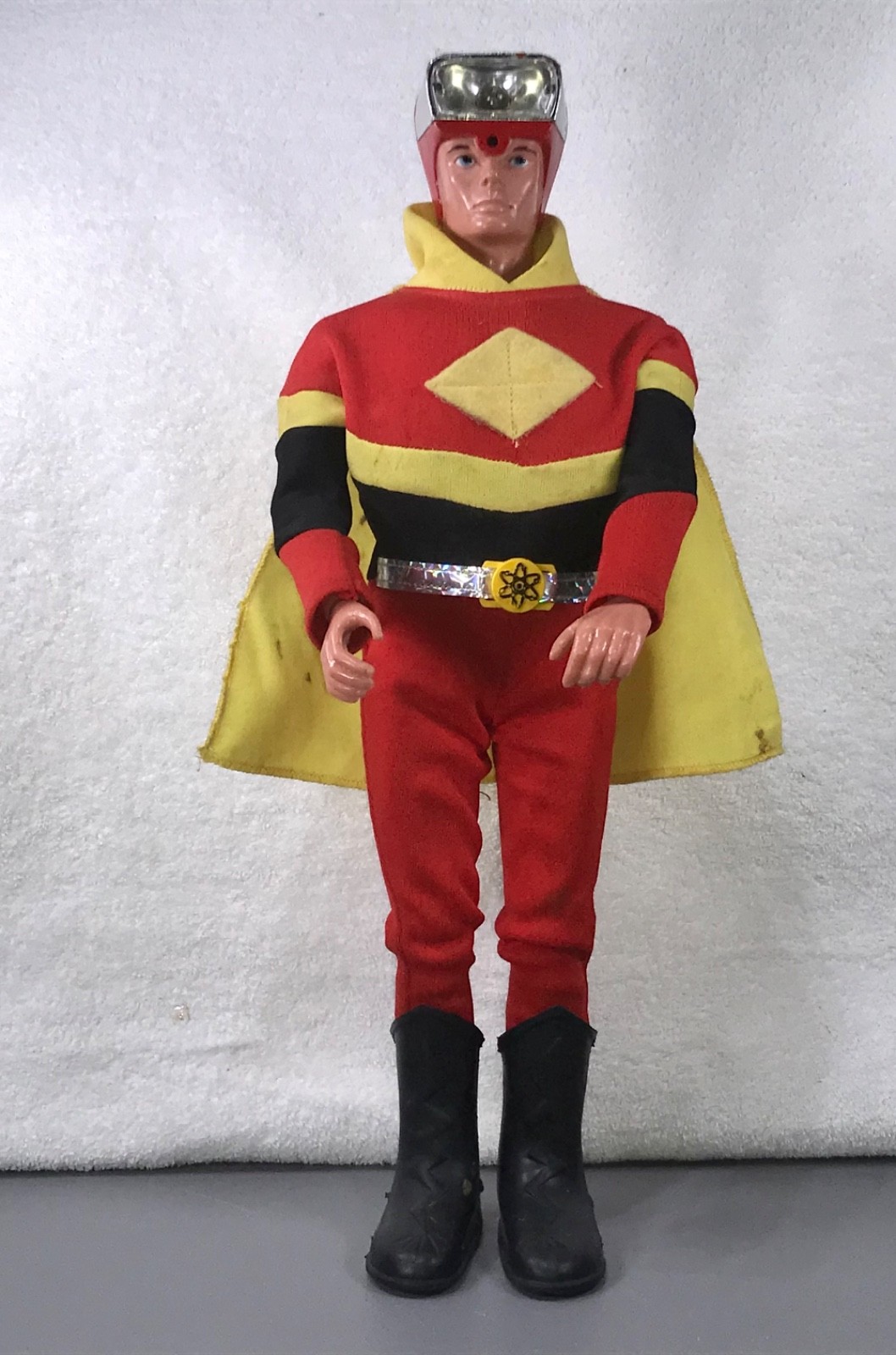 VTG 1977 Ideal Toy Electroman 16&Prime; Action Figure – Makes Sounds.