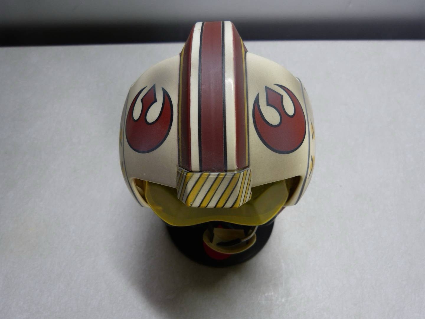 Riddell 1997 Star Wars Luke Skywalker X-Wing Fighter Pilot Mini Helmet On Stand