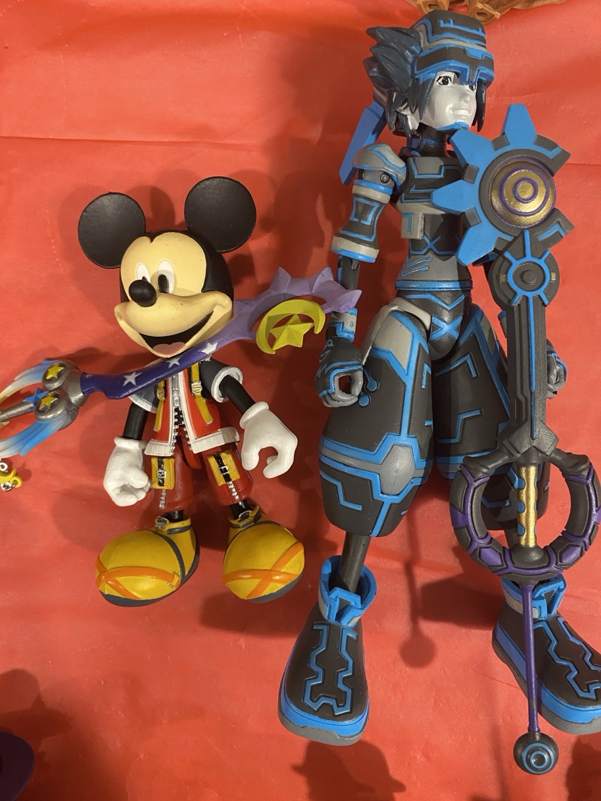 Diamond Select Toys Kingdom Hearts Tron Sora And Mickey Mouse