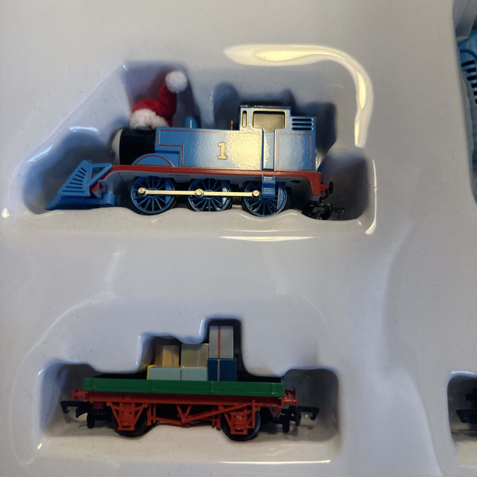 Bachmann HO Scale Thomas & Friends Thomas With Annie & Clarabel Set #00755 open
