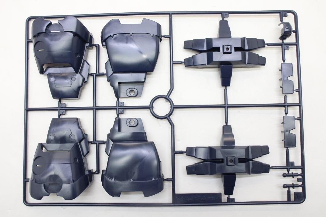 Devil Gundam Plastic Model kit 1/144 Mobile Fighter G Gundam Bandai Japan New