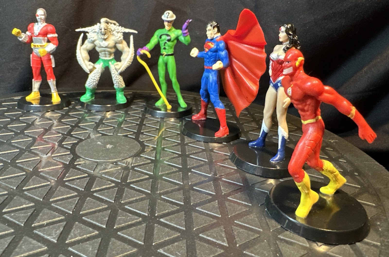 Superman Wonder Flash Riddler Deadshot Doomsday DC Comics Cake Topper Toy Figure
