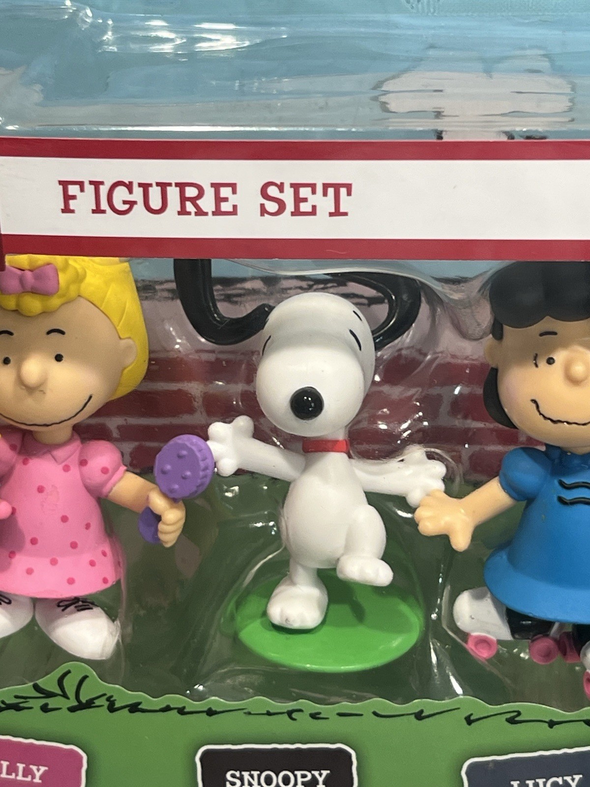 NEW Peanuts Gang 5 Figure Set Just Play 2015 NIB Charlie Brown Snoopy Lucy Linus