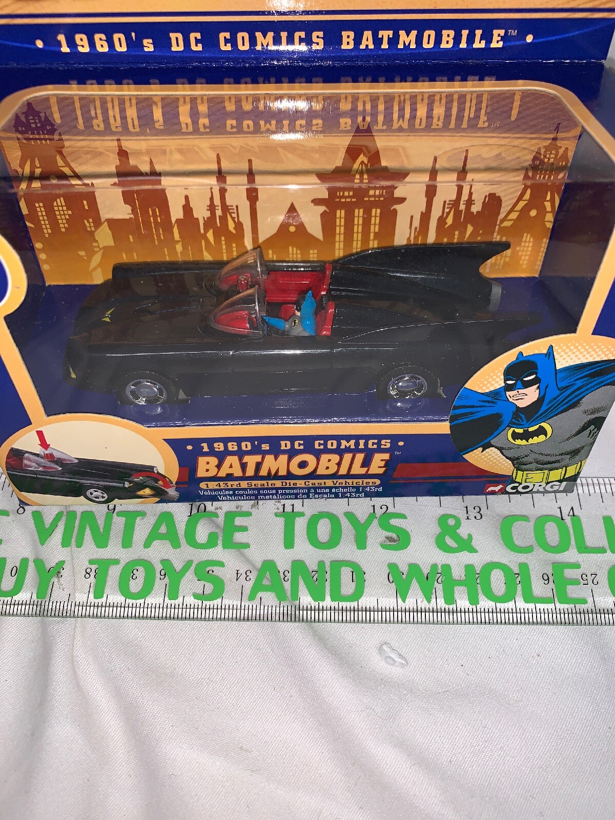 1960&rsquo;s Batmobile – Batman DC Comics Corgi 1:43 Scale Diecast Vehicle Car New