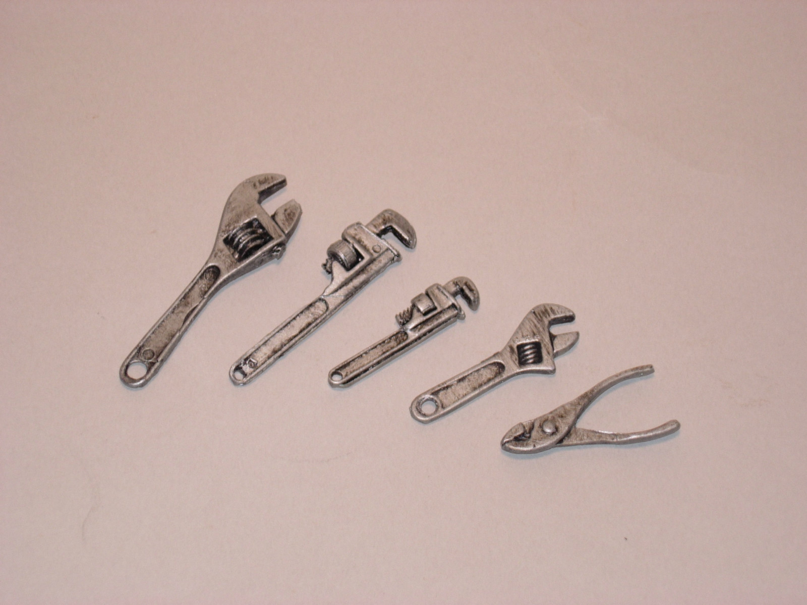 1/6 scale resin cast-WW2 US mechanics tools for Ultimate Soldier or Dragon