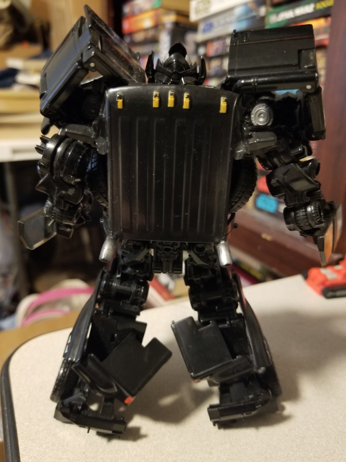 Transformers Studio Series Ironhide Hasbro SS-14 2007 Movie Voyager Figure Only