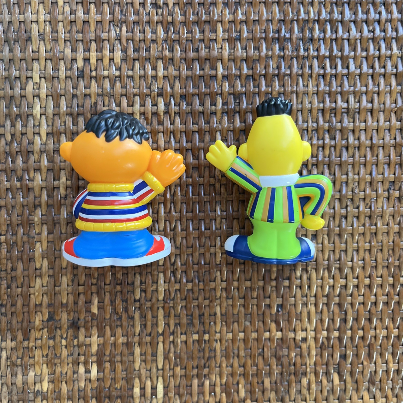 Sesame Street Workshop Hasbro Lot of 15 3&Prime; Plastic Figures (Assorted) 2013-2018