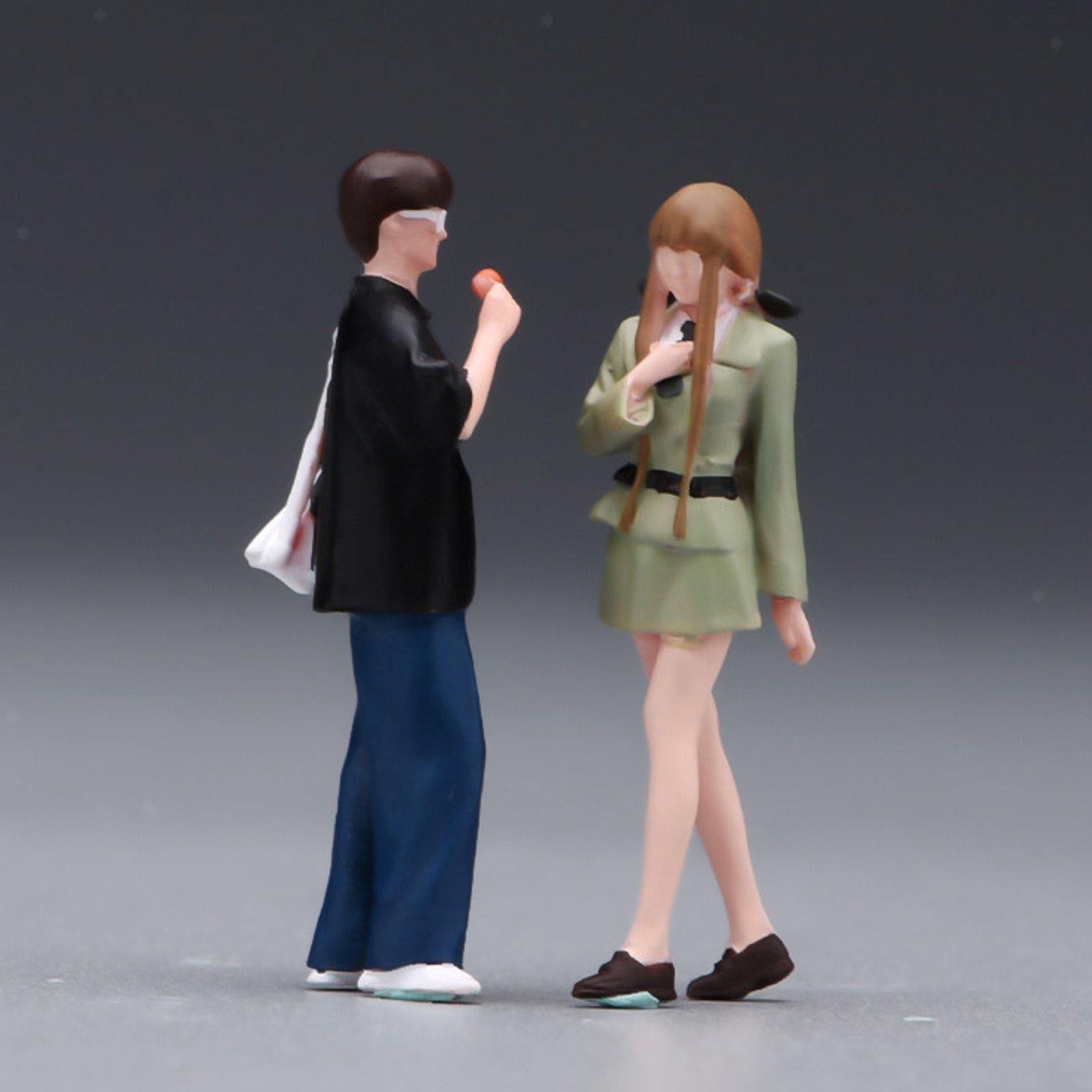 1/64 Scale Female and Male Model Tiny People Model for Micro Landscape