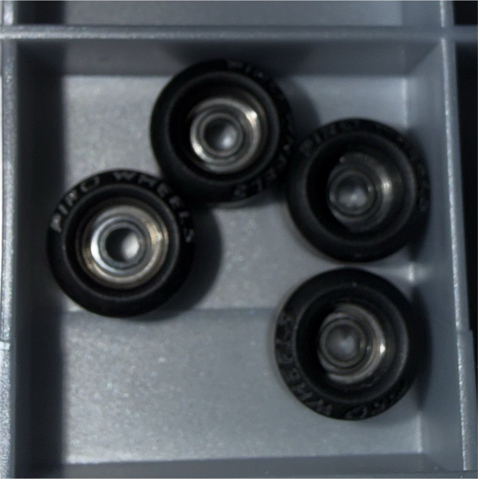 Piro Performance Mid Black Fingerboard wheels