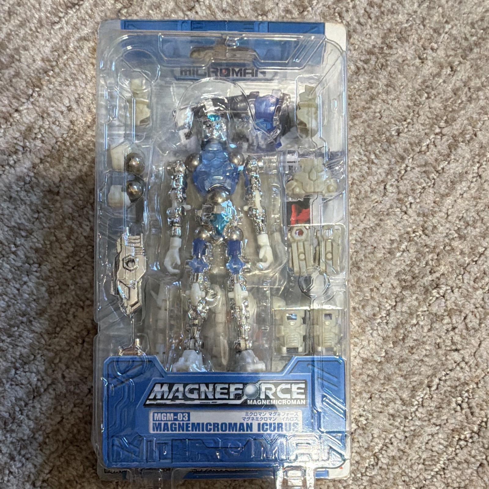 TAKARA MICROMAN – Magneforce MGM-03 Icurus figure, 2005 New on card