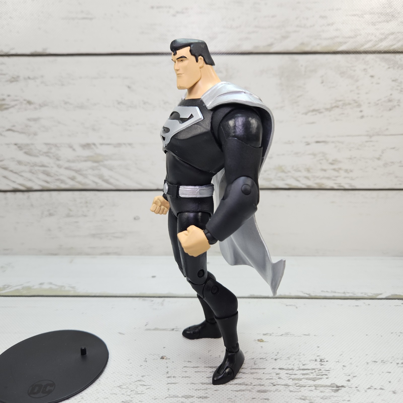 McFarlane DC Multiverse Superman The Animated Series Black Suit 2020 7&Prime; Figure