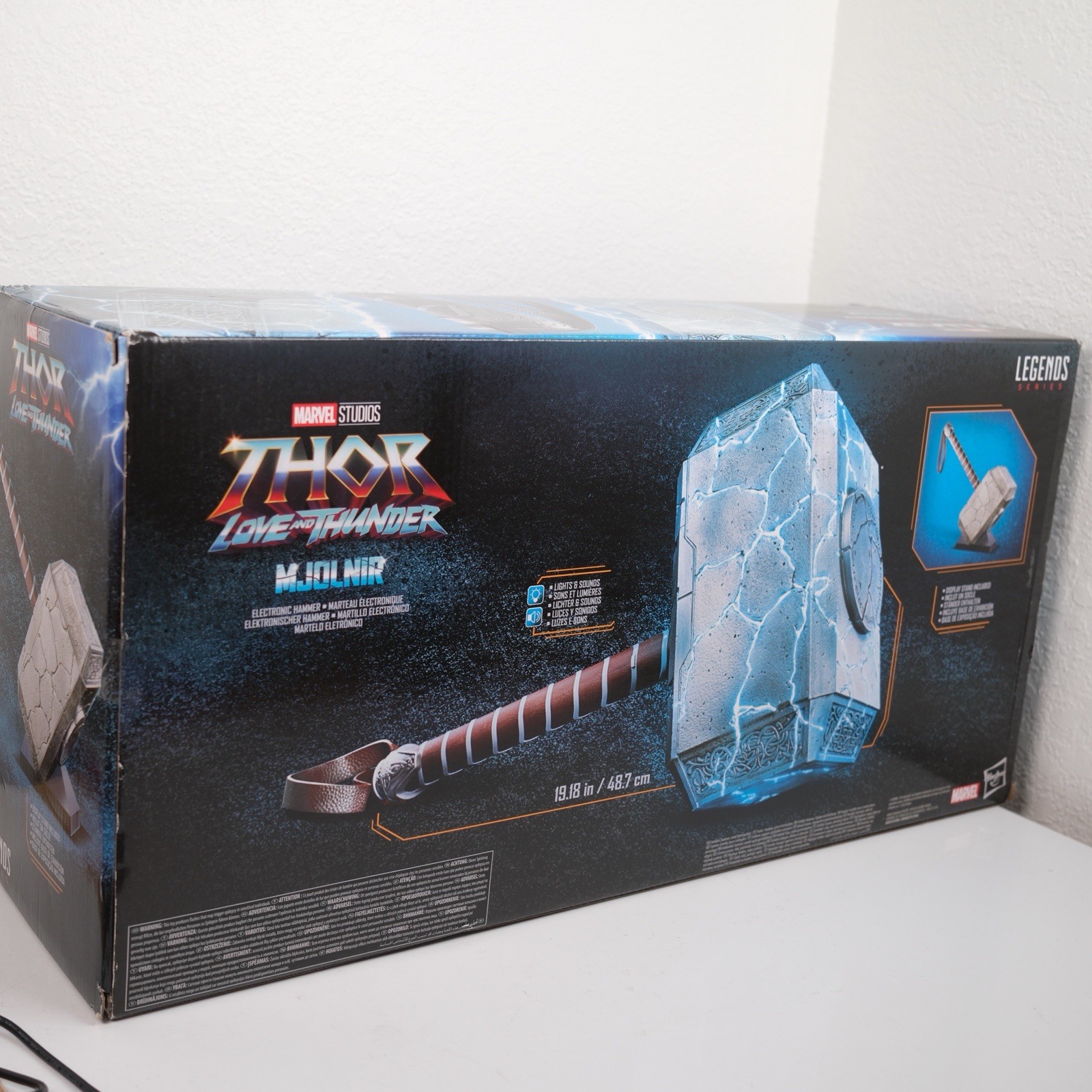 Marvel Legends THOR Love & Thunder Mjolnir Electronic Hammer Prop Sound Lights