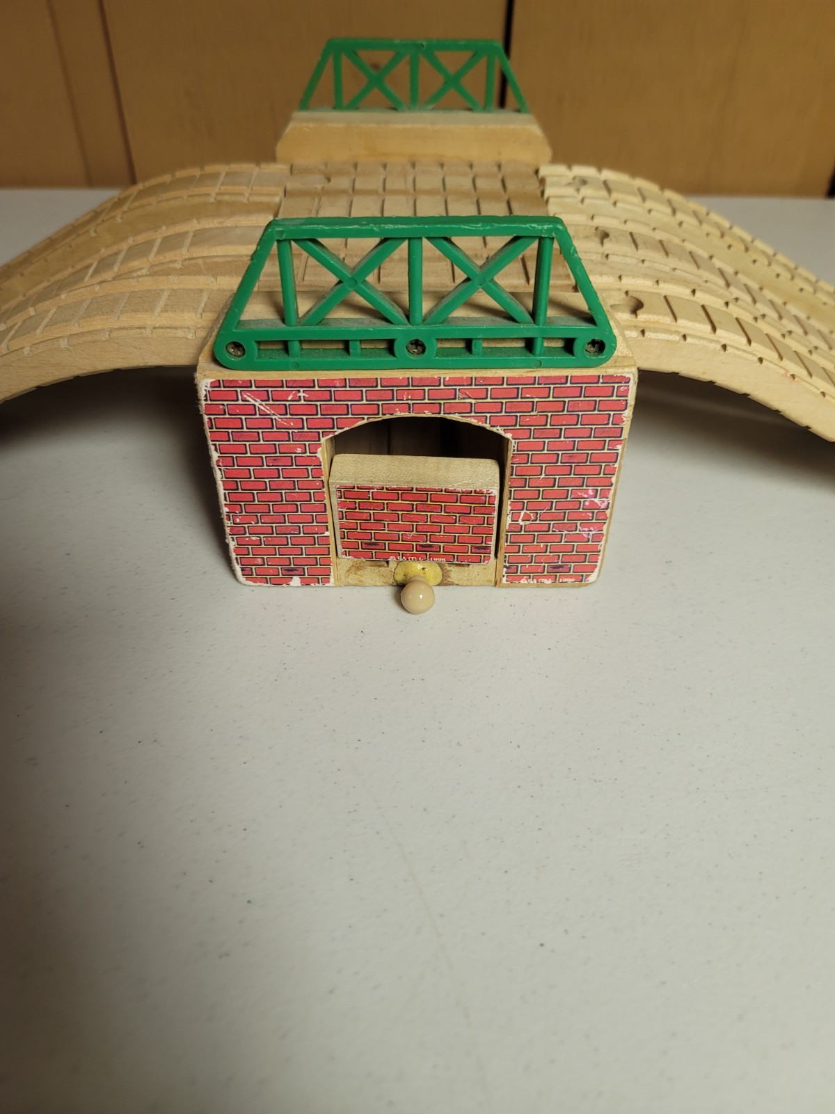 Thomas Wooden Railway Henry’s Tunnel Complete with Brick Wall + Ascending Tracks