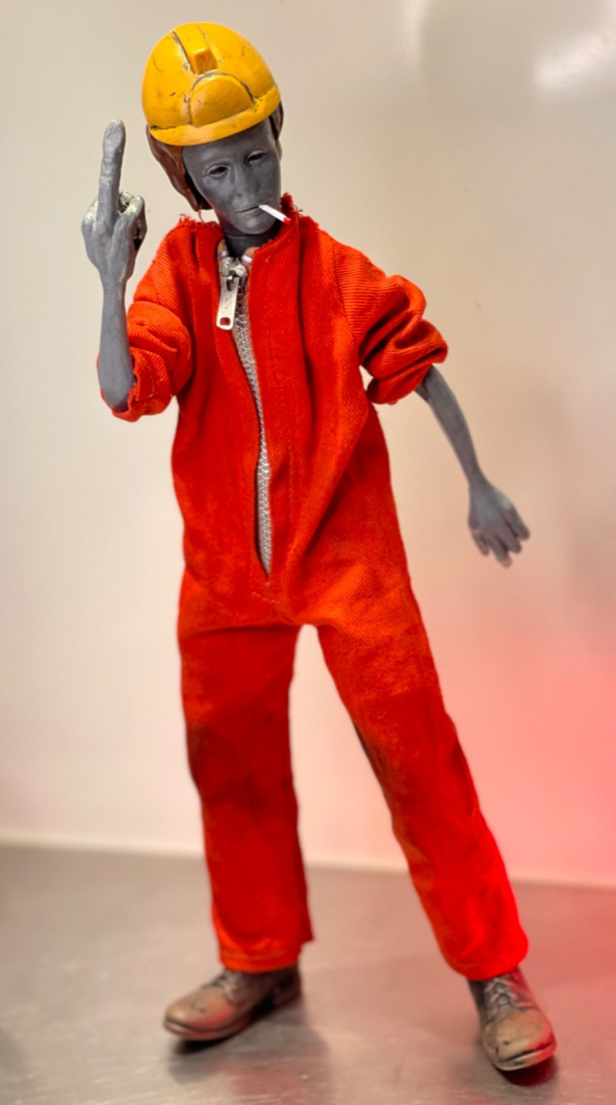 1:6 Custom Gray Construction Site middle finger Alien Figure Sideshow, Model Kit