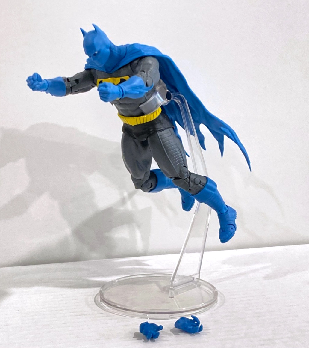 McFarlane DC Multiverse Batman Knightfall 7&Prime; Action Figure Extra Hands and Stand