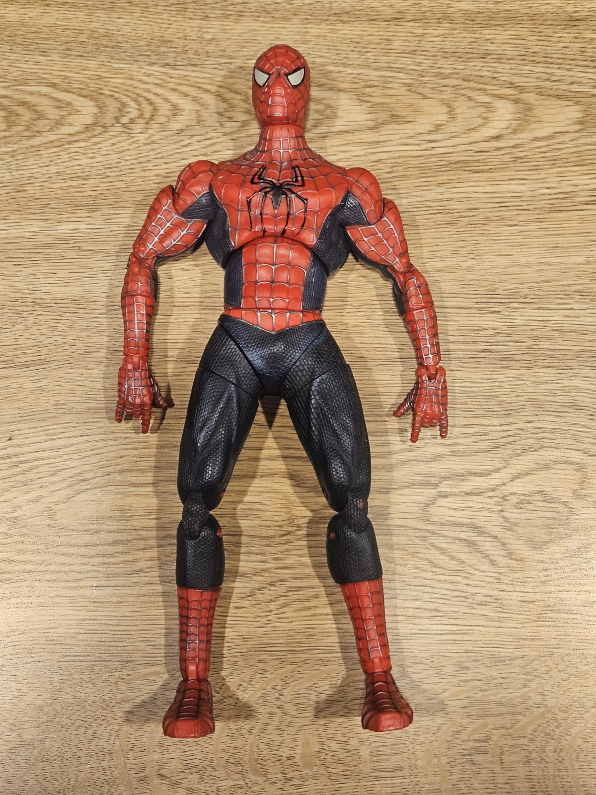2004 Marvel Spider-Man Fully Jointed Action Figure Red and Black Plastic