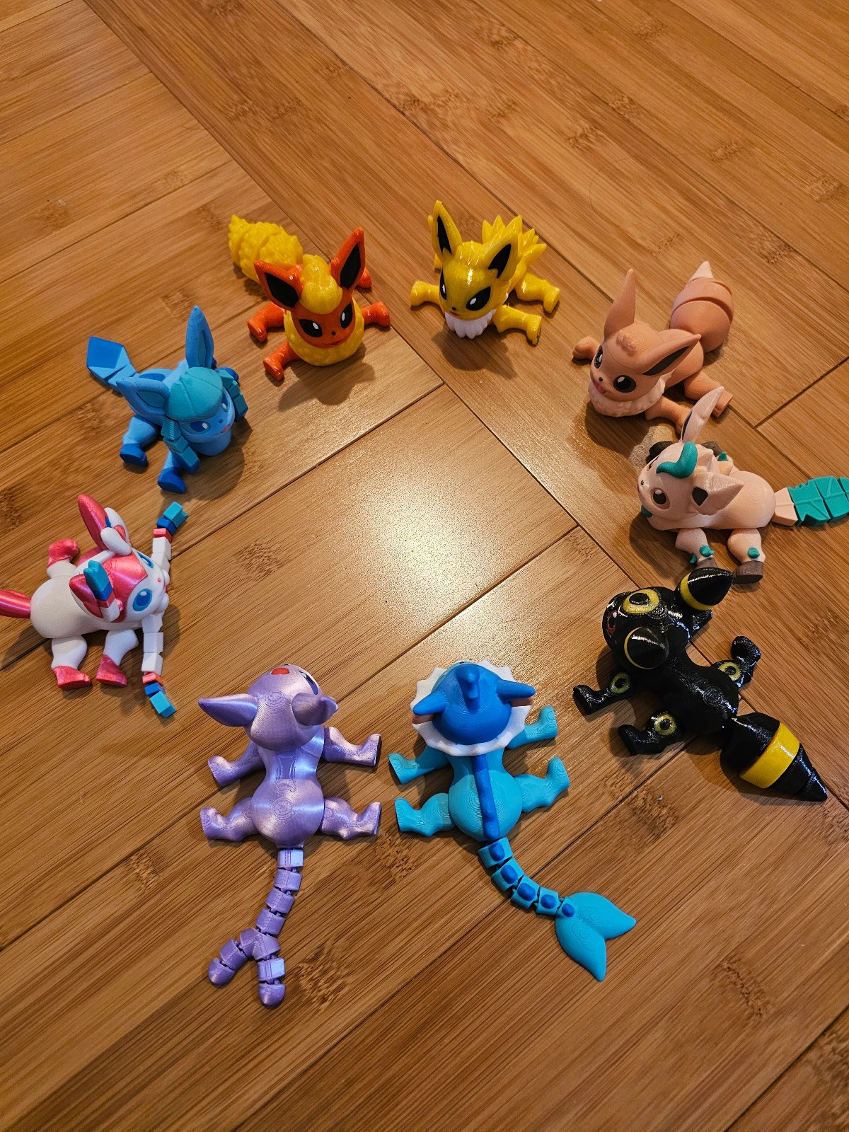 Flexi Articulated Eevee Evolution Pokemon Fidget Toy Flexible Eeveelutions
