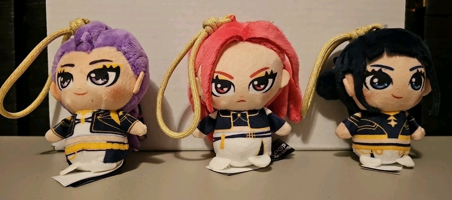 Jazwares Netflix K-POP Demon Hunters Plush Hanger Set of 3 RUMI, MIRA & ZOEY