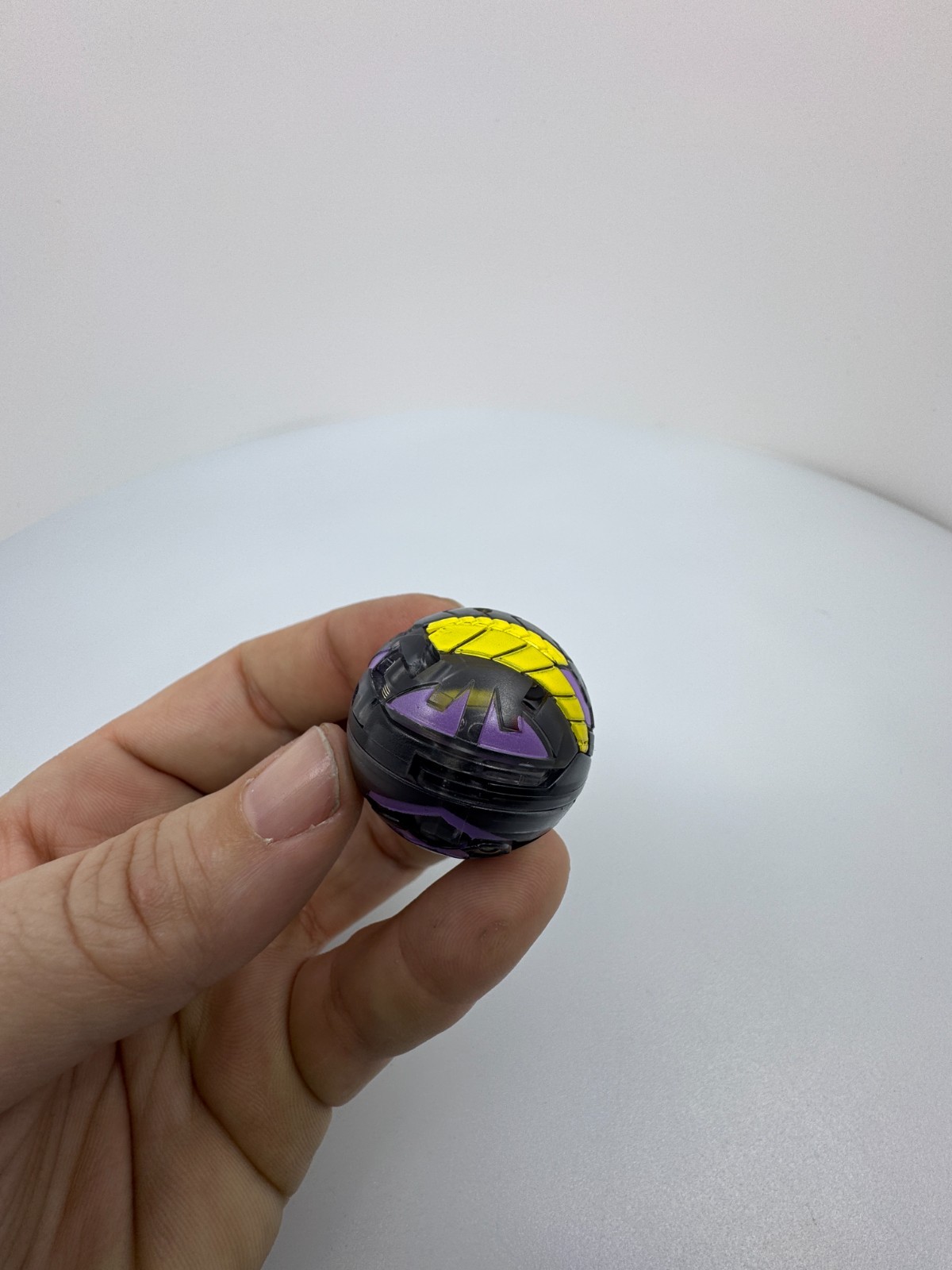 Bakugan Translucent Darkus Percival Rare Vestroia 600G Magnets Not Included