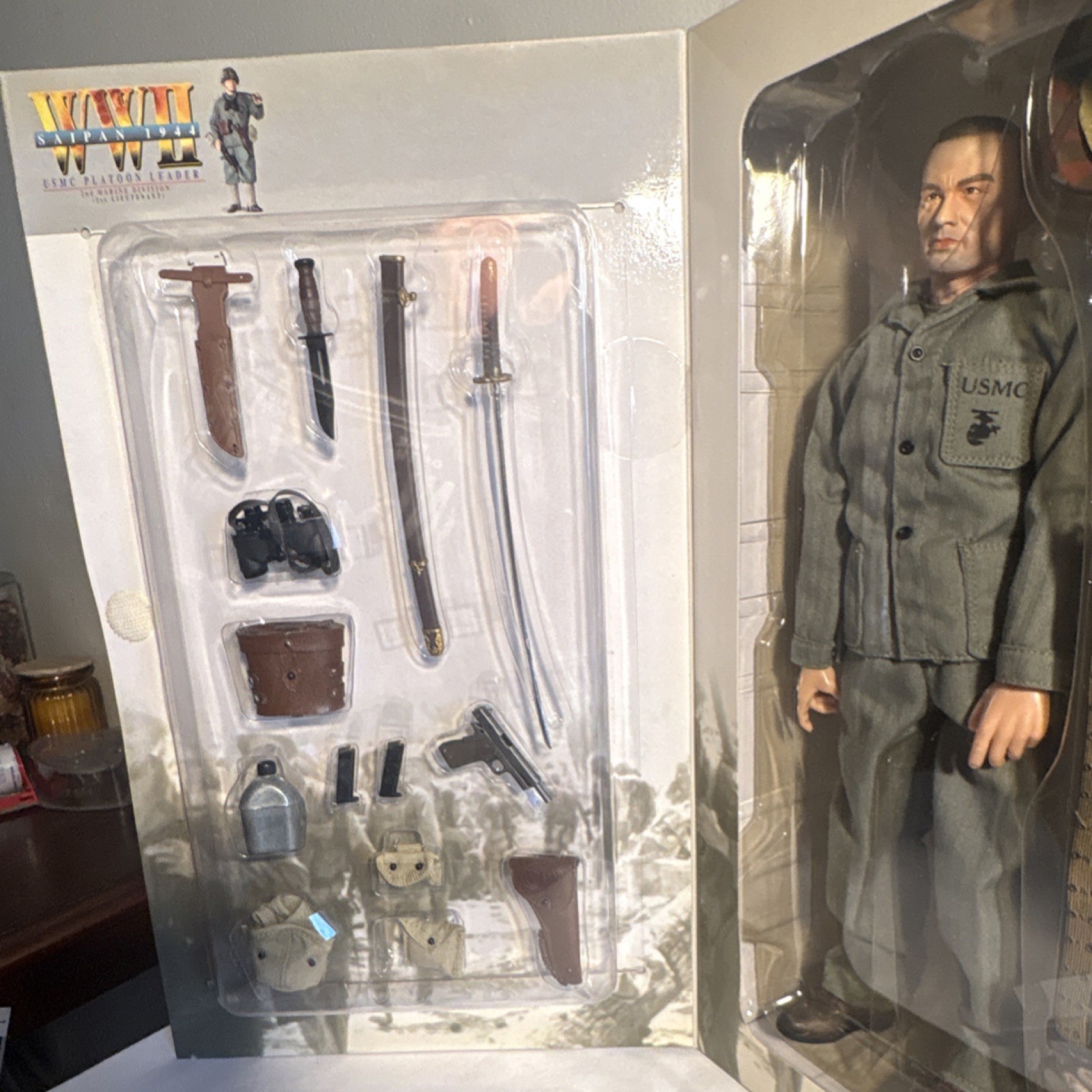 Dragon Models WWII USMC Platoon Leader Lt. Andy Carlson Action Figure Boxed
