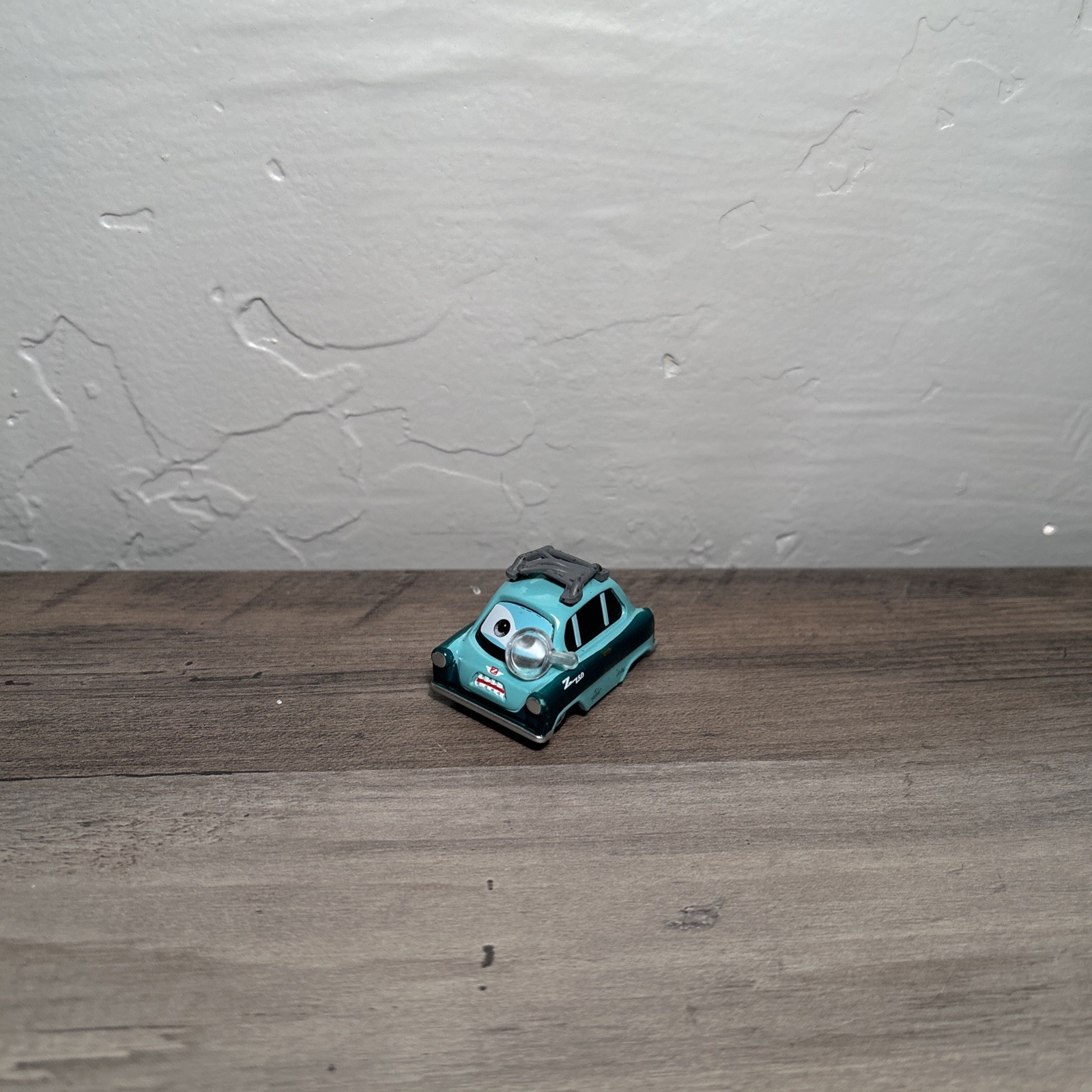 Disney Pixar Cars 2 Professor Z Zundapp Diecast 1:55 FC Allinol Lemon Car