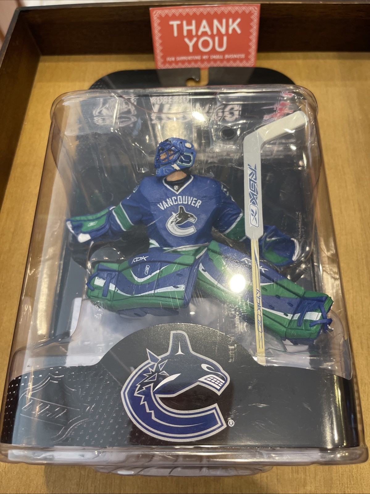 2009 McFarlane NHL Sports Picks Wave 1 ROBERTO LUONGO Vancouver NEW