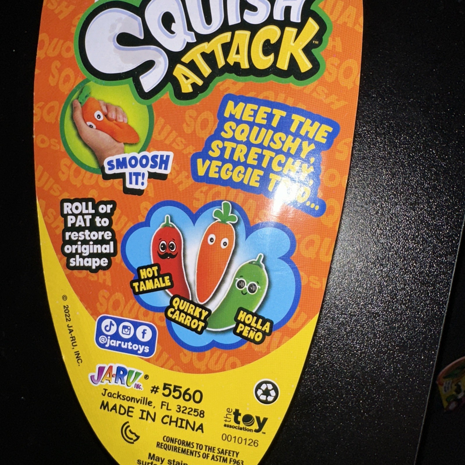 Squish Attack Carrot Quirky Stretch Smoosh It Squishy Veggie Toy Fidget Sand
