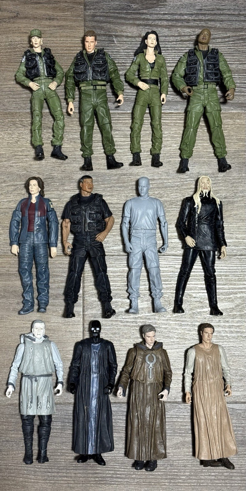 Stargate SG-1 Loose Figure Mixed Lot of 12 Teal&rsquo;c Daniel Jackson, Anubis & More