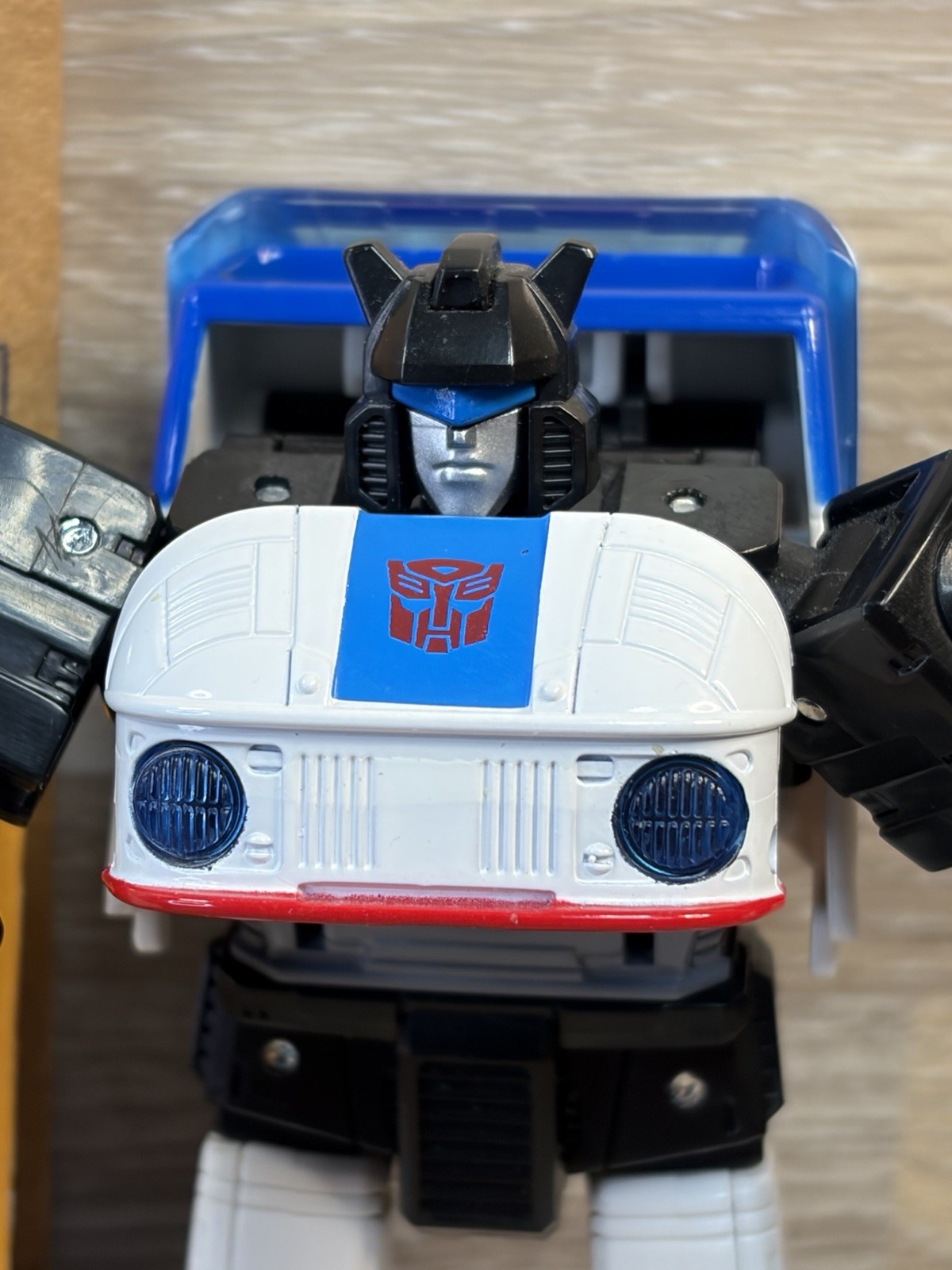 Transformers Legacy Evolution Buzzworthy Bumblee Origin Autobot Jazz Complete