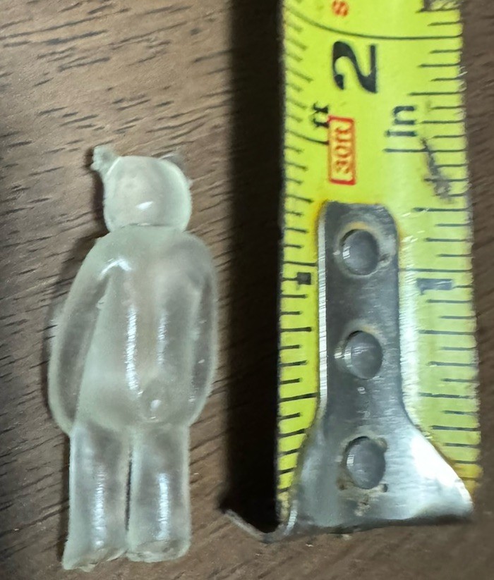 Clear/Frosted VERSION HUNG KEYCHAIN MINI VINYL FIGURE BY LUKE CHUEH MUNKY KING