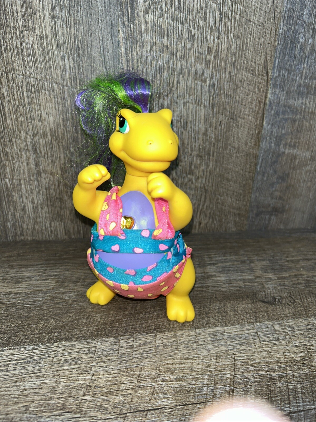 VTG 1993 Darlin&rsquo; Dinos Bronte Yellow Purple Time For Bed Dressy Dinos 7”