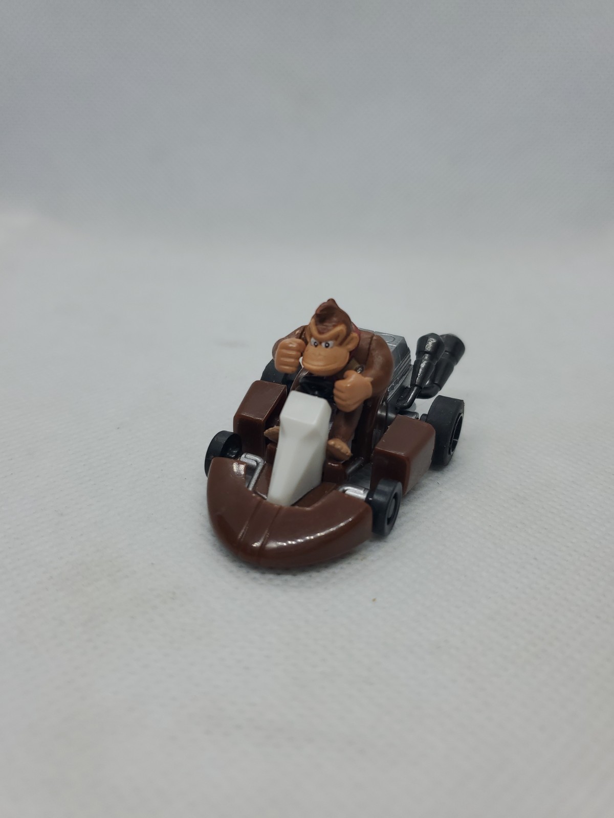 Mario Cart Gorilla 2008 Nintendo YUJIN