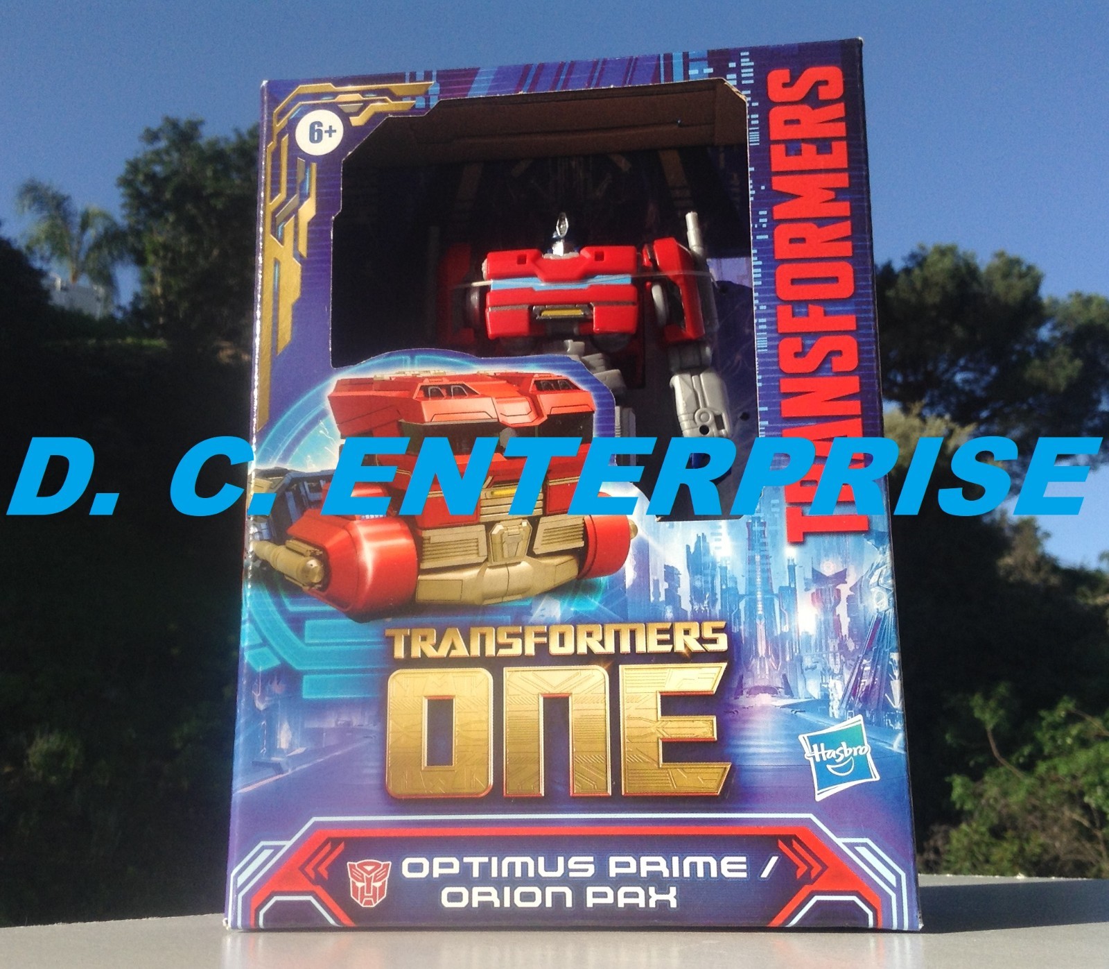 TRANSFORMERS ONE OPTIMUS PRIME/ORION PAX DELUXE CLASS FIGURE AGES 6 AND UP 2025