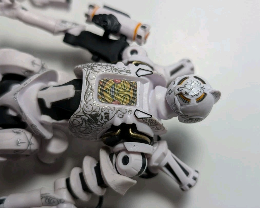 Apex Legends Pathfinder War Machine White Android Army Robot GI Joe Classified