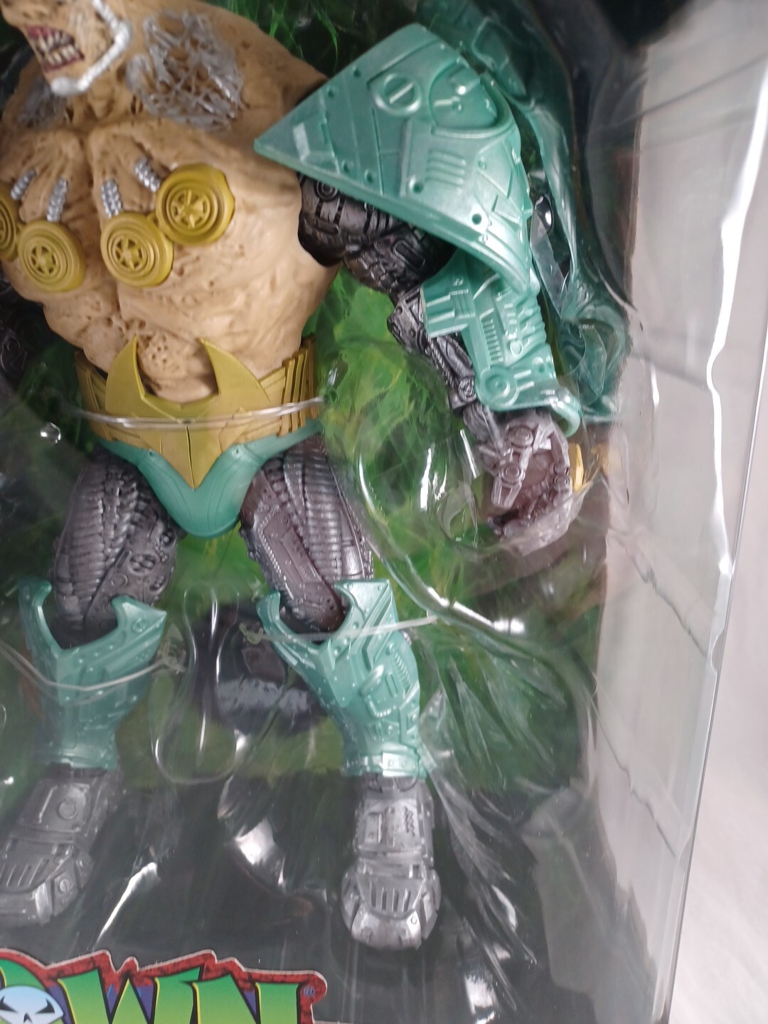 McFarlane Toys Spawn Overkill Mega 9.5&Prime; Action Figure New Box Damage