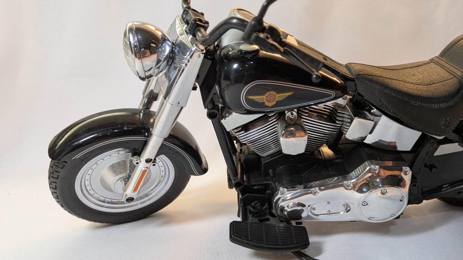 New Bright Harley Davidson Remote Control Motorcycle With Battery & Controller