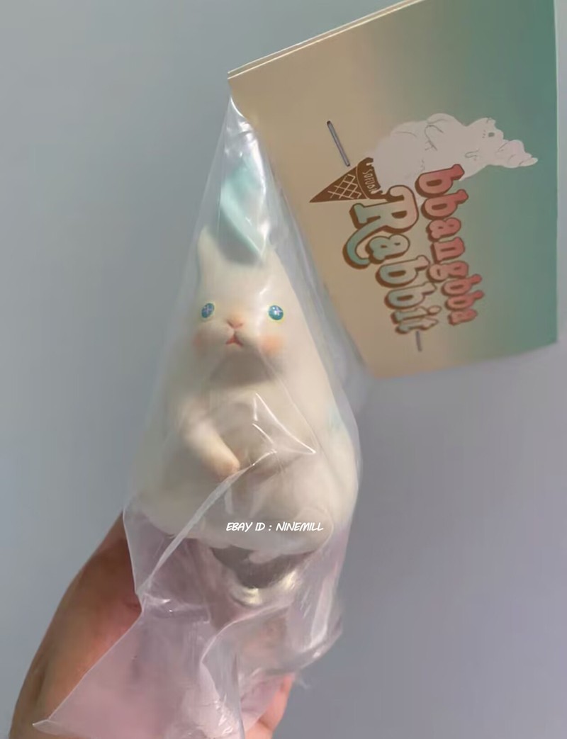 Sooya Studio sea salt Icecream Bbangbba Rabbit Statue Model Tidal Current