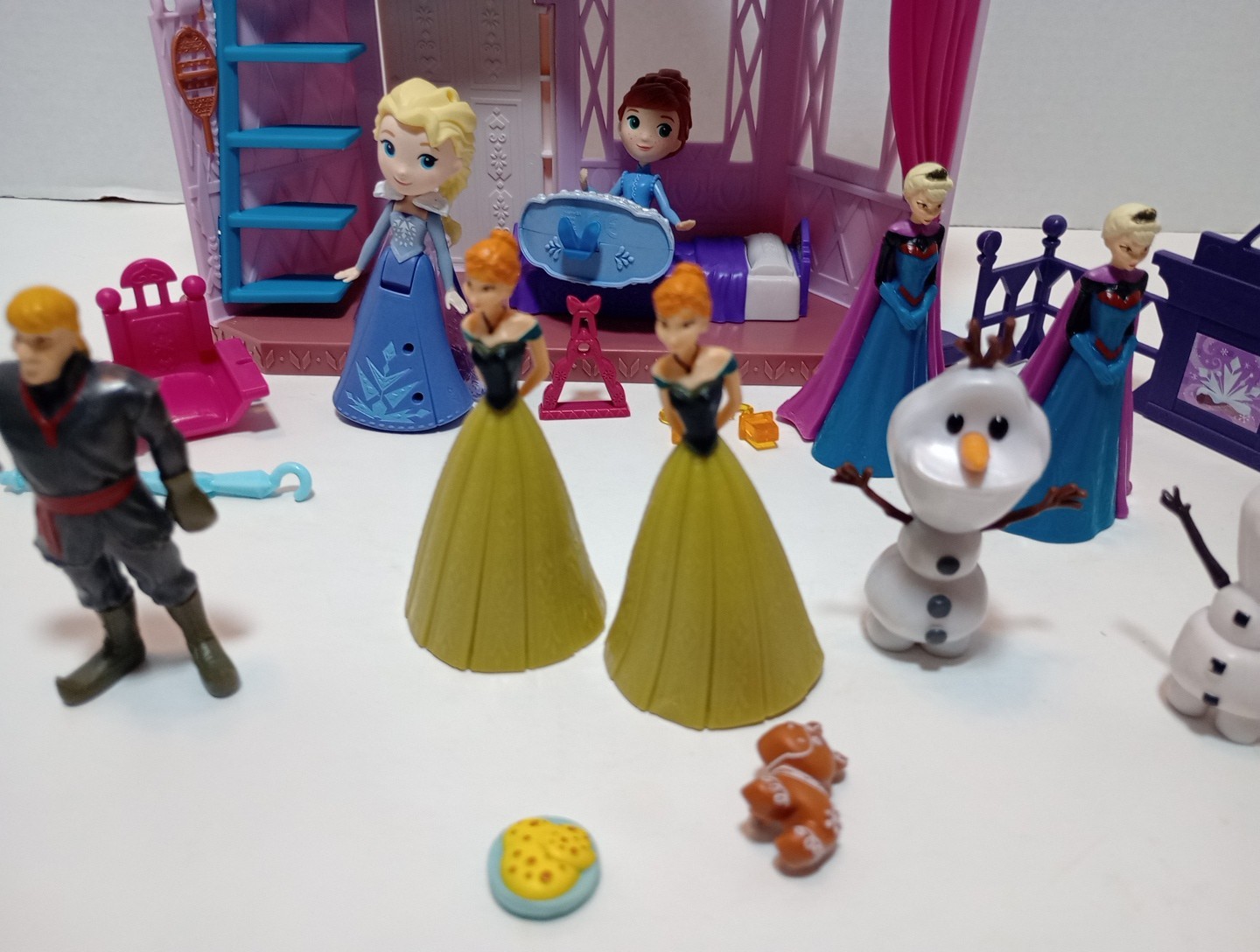 Disney Frozen Playset & Assorted Figures Incomplete 27 Pieces