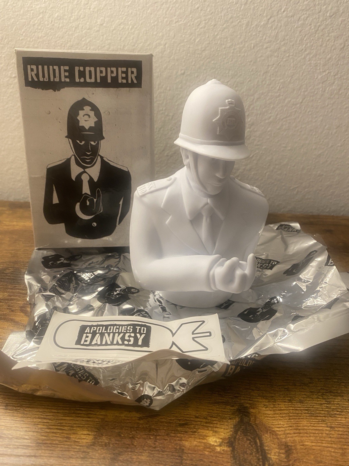APOLOGIES TO BANKSY : RUDE COPPER : 6&Prime; URBAN VINYL FIGURE : DIY