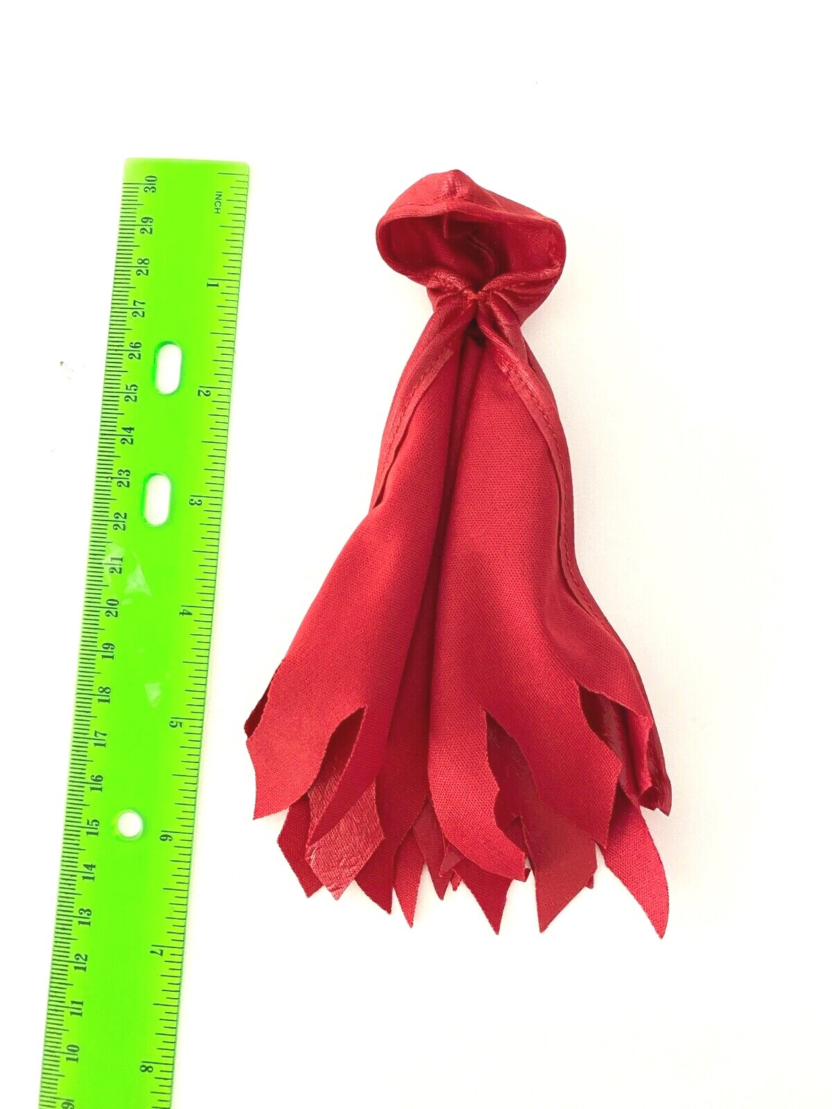 KC-HC-TE-RD: 1/12 Wired Hooded Cape for 6&Prime; ~ 7&Prime; action figures (red, tattered)